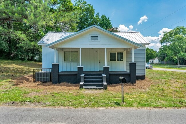 Building Photo - Fully Renovated 2BR Home in Dora, AL — Mod...