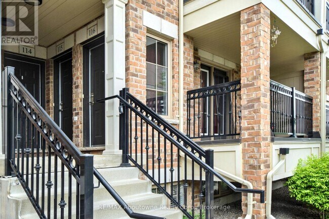 Photo - 2441 Greenwich Dr