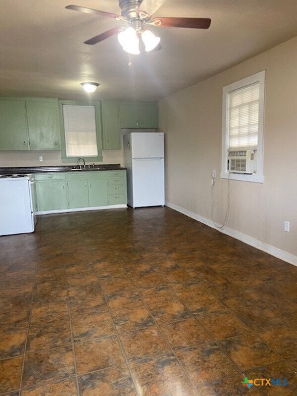 Photo - 613.5 S Laurel Ave