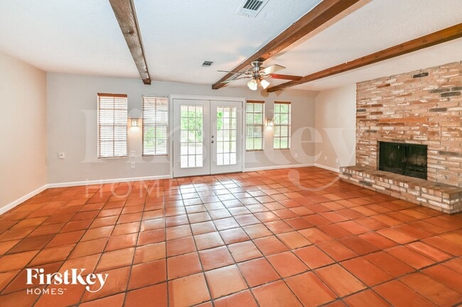 Photo - 4003 Chapel Square Dr