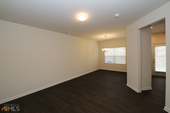 Photo - 85 Chastain Cir