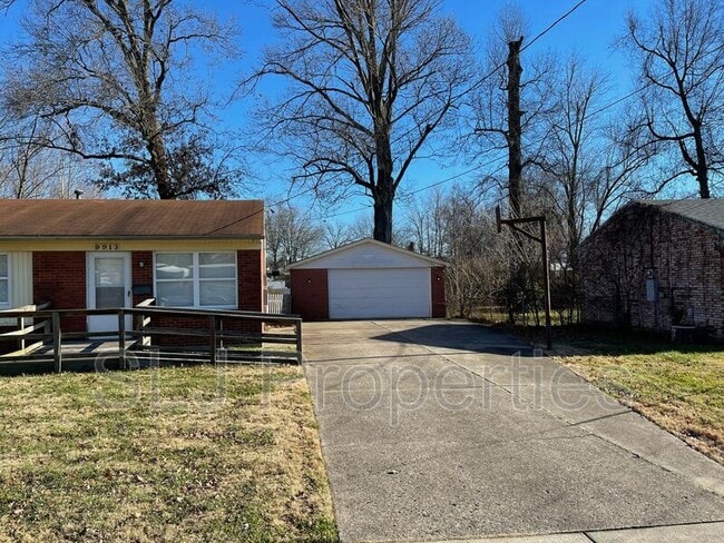 Photo - 9913 Lochwick Way