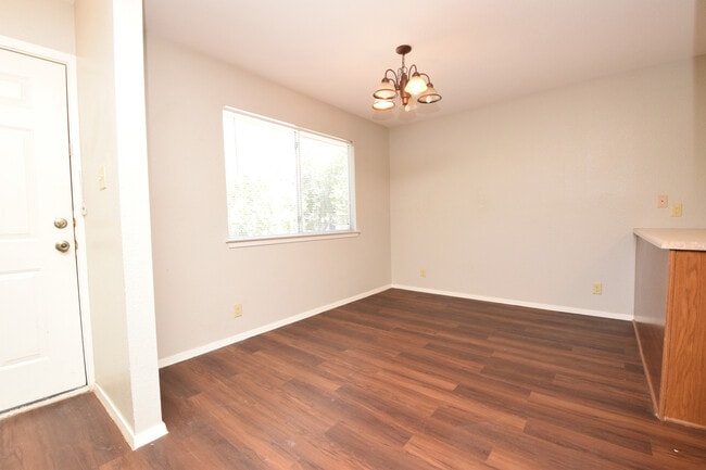 Photo - 10811 Lanshire Dr Unit C