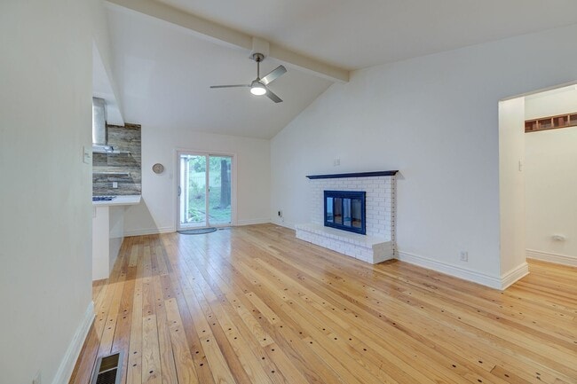 Photo - 3-Bedroom Home in Lindbergh School District Near Mercy St. Anthonys Hospital – Prime Location!