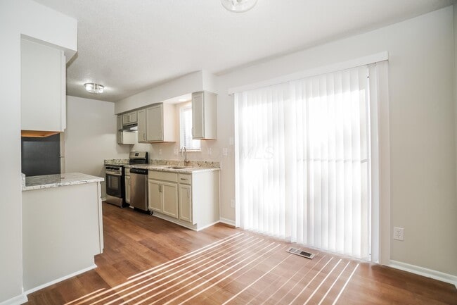 Photo - 5761 Ricardo Dr