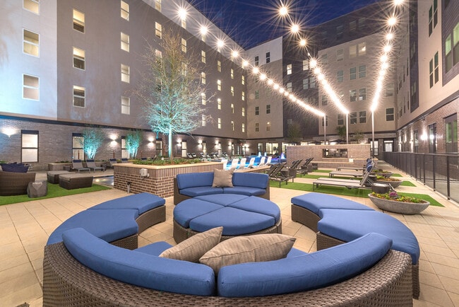 Our community is ideally located in the walkable Turtle Creek neighborhood of Dallas