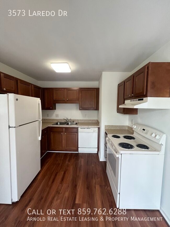 Building Photo - 3573 Laredo Dr Rental