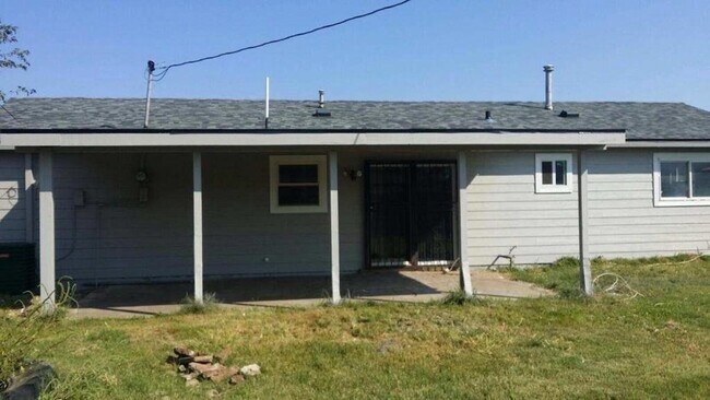 Photo - 1804 Cord St