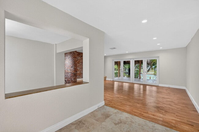 Photo - 2213 NE 16th St