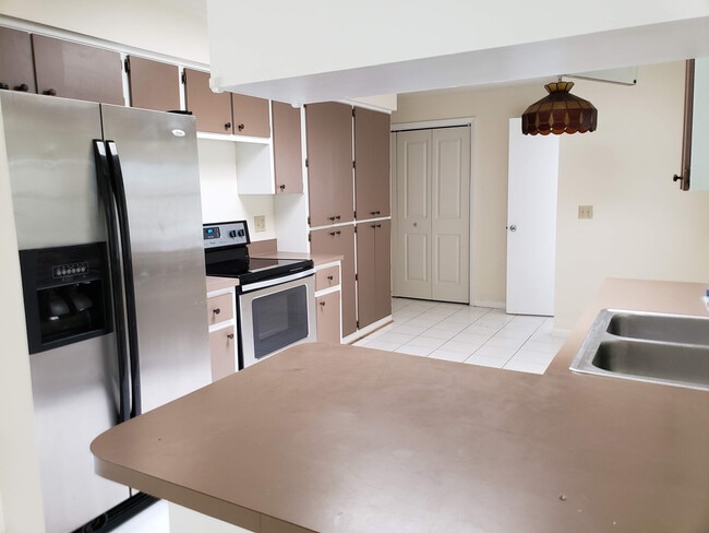 Photo - 1003 W Buttonbush Dr