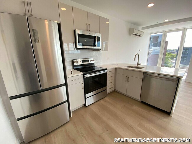 Photo - 1 Newcomb St Unidad 601