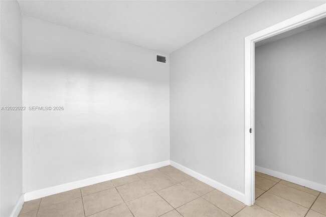 Photo - 400 NW 65th Ave Unidad 213