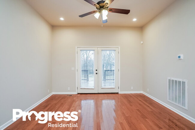 3310 Anderson Rd