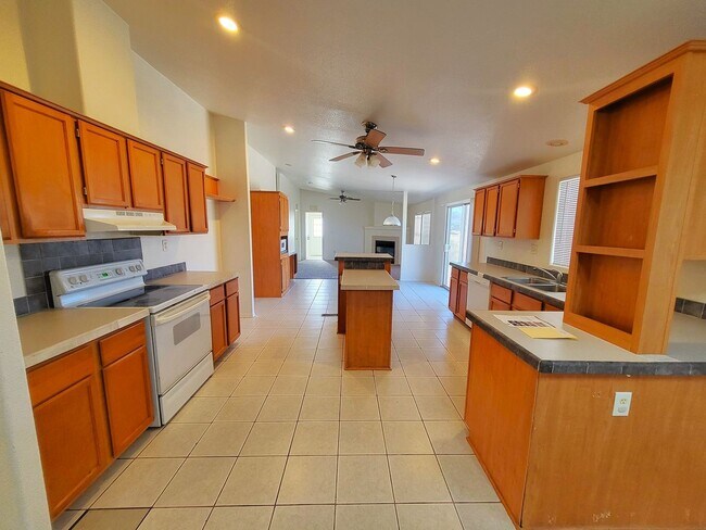 Photo - Beautiful Mountain views!