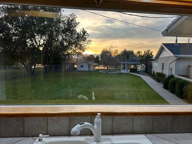 Photo - 3bd 3bth Home-1 Acre on the Water!