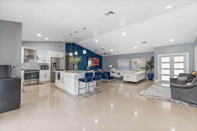 Photo - 10082 Harbourtown Ct