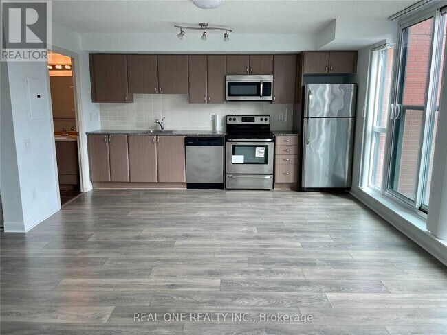 Photo - 525 Wilson Ave Unit 828