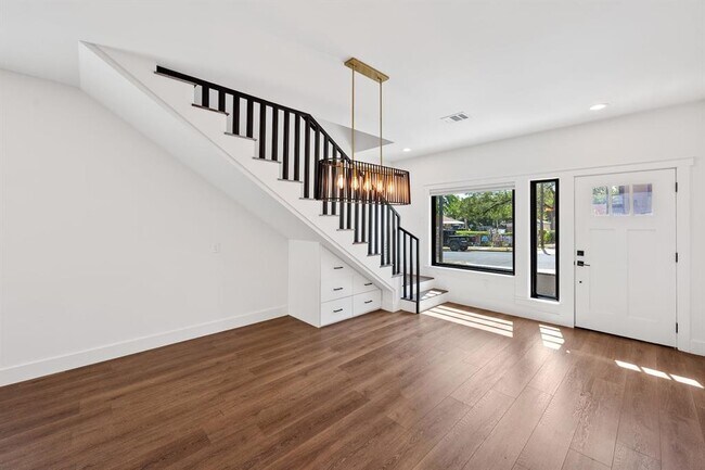 Photo - 7008 Meador Ave Unidad 1
