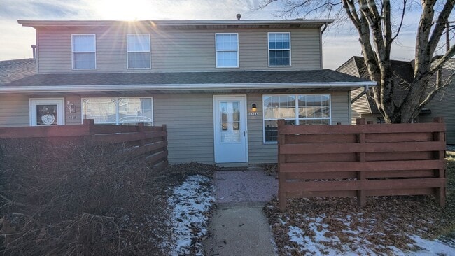 Building Photo - MN Cedar Village (859) Unit Apt A