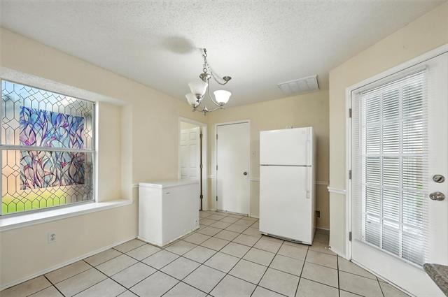 Photo - 2711 Primrose Ln