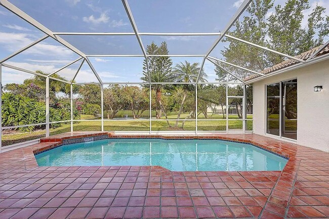 Photo - 1255 SW Maplewood Dr