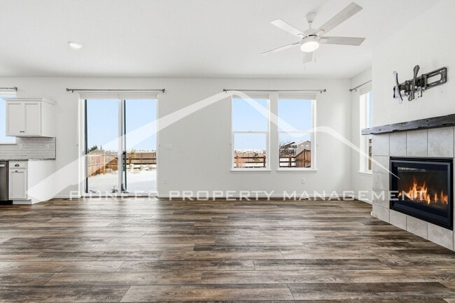 Photo - Gorgeous Home with Washer/Dryer and 2-Car Garage