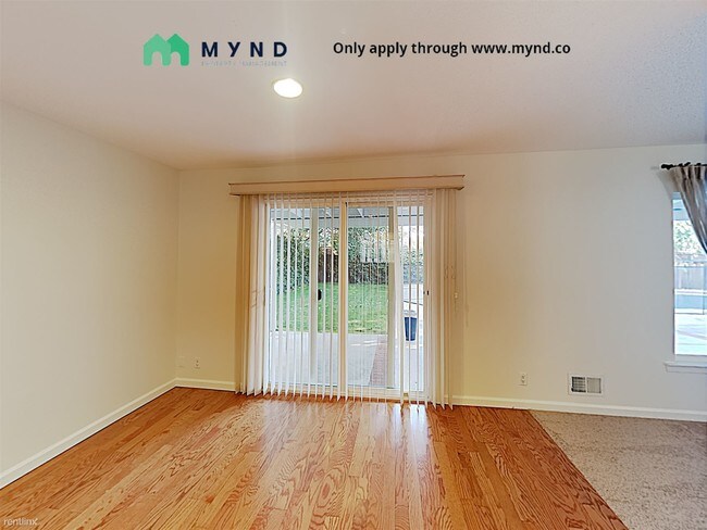 Photo - 4 br, 2 bath House - 867 College Ave