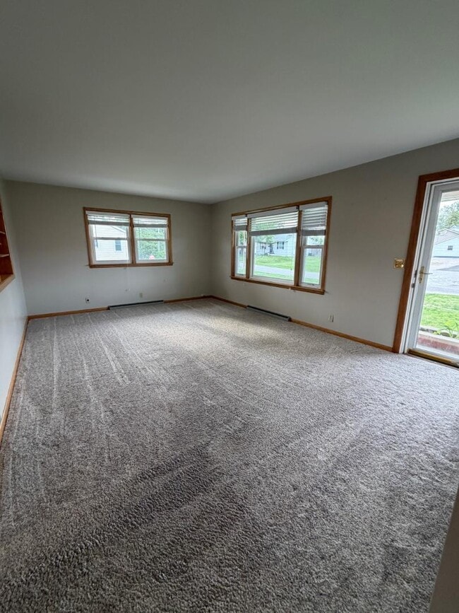 Photo - 2201 E Eichel Ave