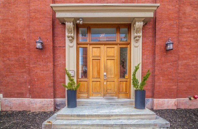 Photo - 655 N 16th St Unidad 5