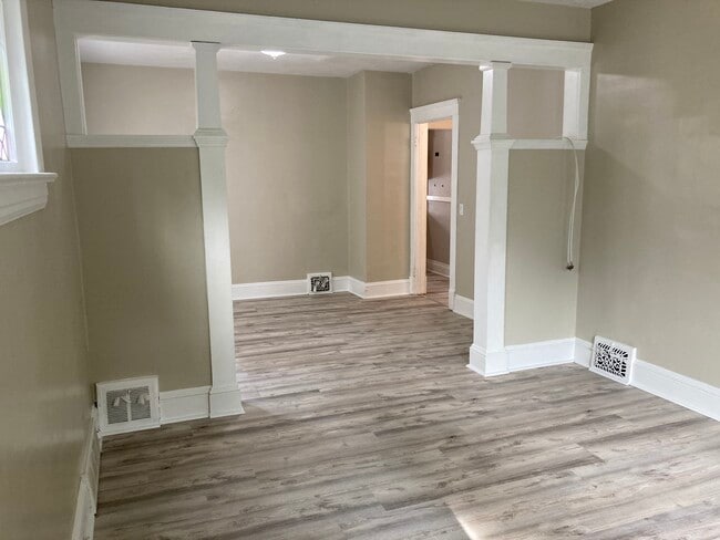 Photo - 1273 Fry Ave Unit 1273