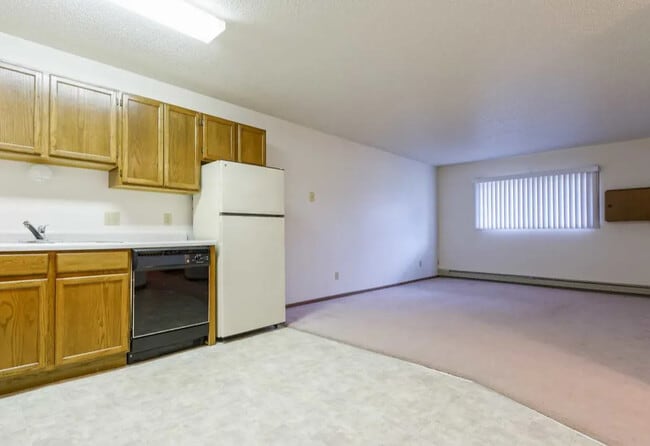 Photo - Westmore Court I & II Apartments