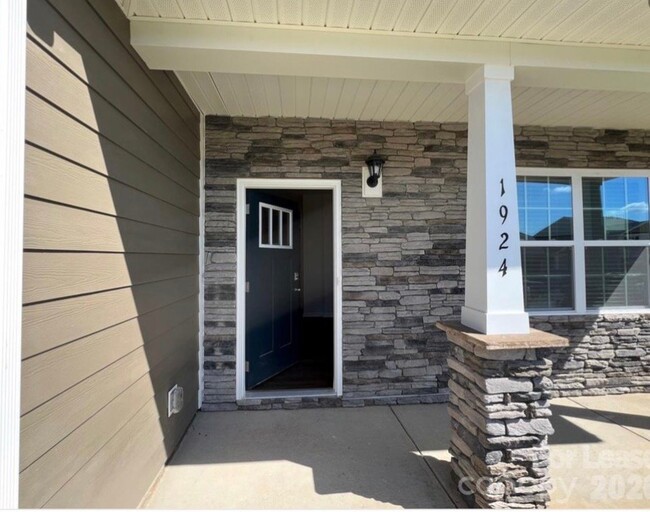 Photo - 1924 Vanderlyn St