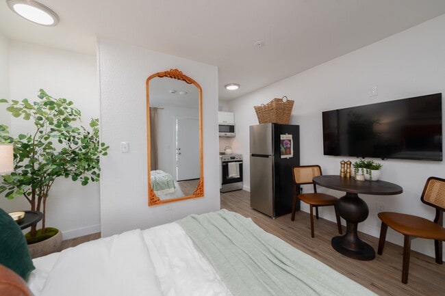 Photo - The Theodore