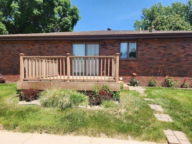 Photo - 1710 Eastridge Ave