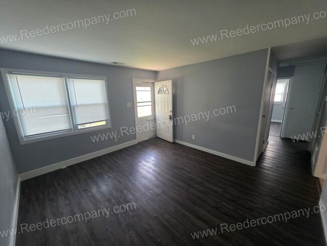 Photo - 7736 Beech Ave