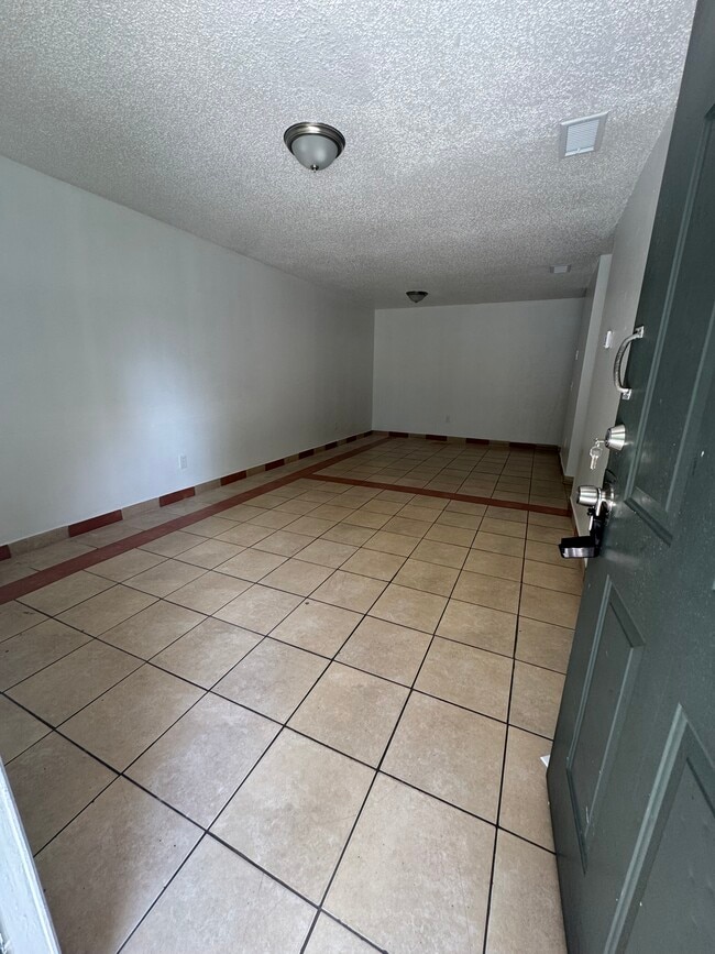 Photo - 8508 Channelview Cir Unit 1