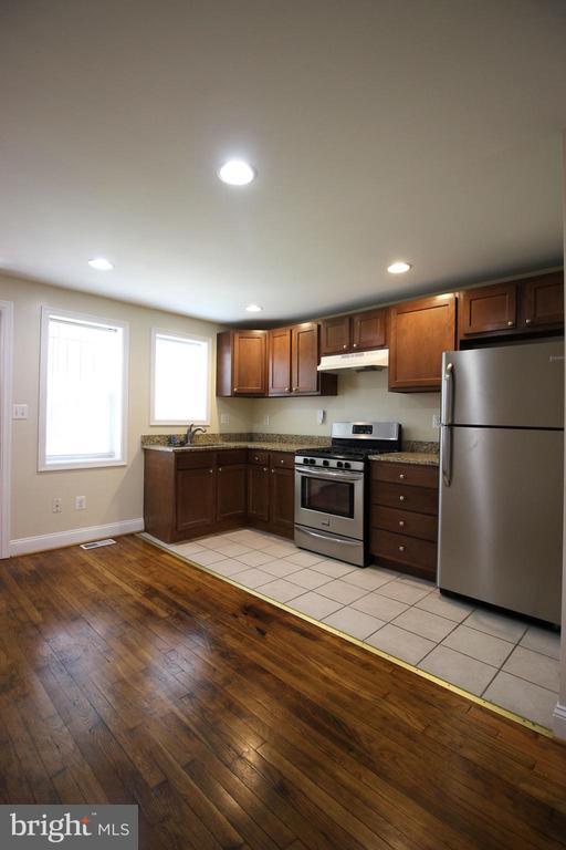 Photo - 1008 Parksley Ave