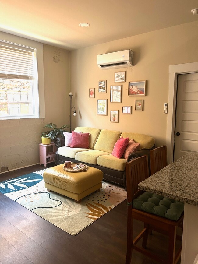 Photo - Downtown Cornelia Loft (4)