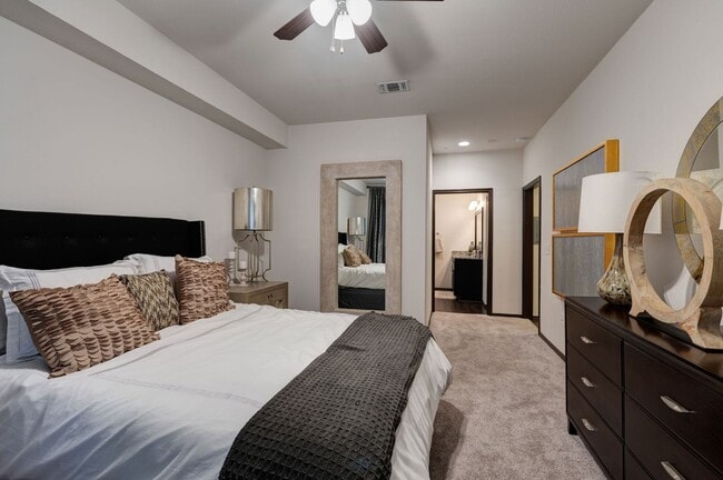 The Flats at Westover Hills