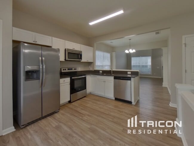 Photo - 2521 Wingdale Dr