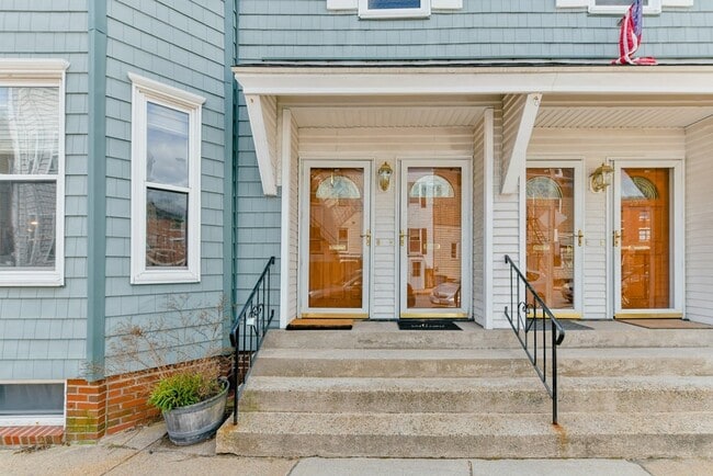 Photo - 243 Emerson St