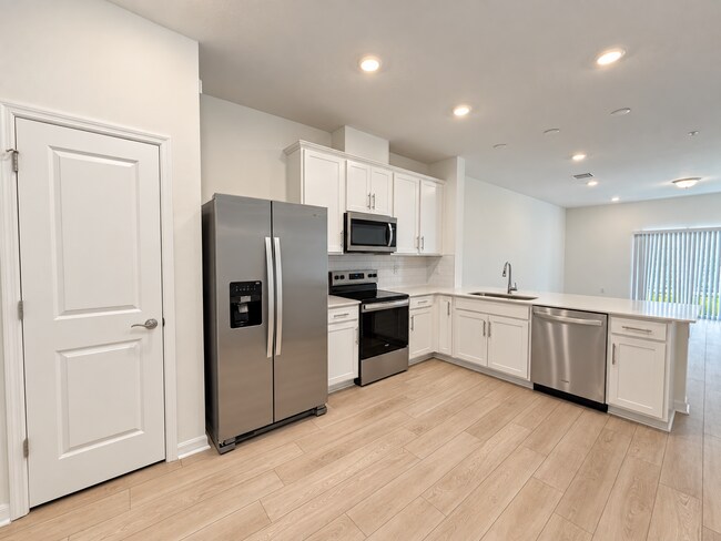 Photo - Harbor Square townhome home