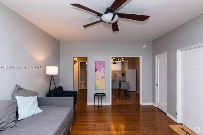 Building Photo - 635 12th St Unit 10 Rental