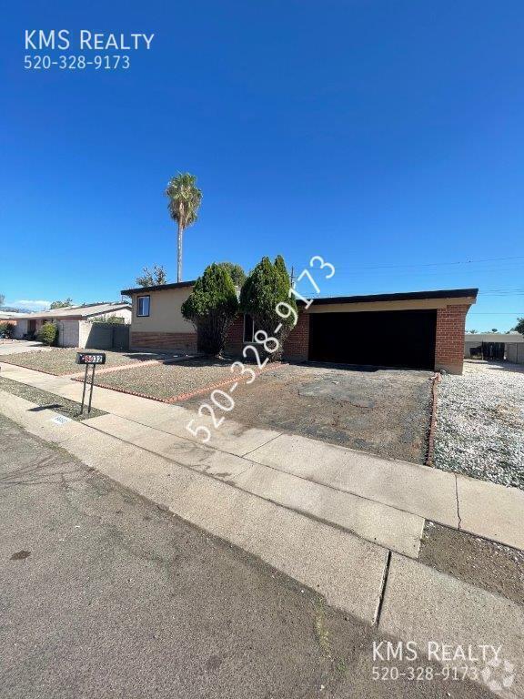 Building Photo - 8032 E Rosewood St Rental