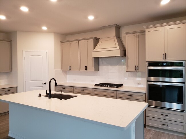 Building Photo - 9008 Bison Creek Dr