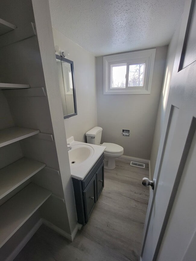 Photo - 5710 N Division St Unit 5712
