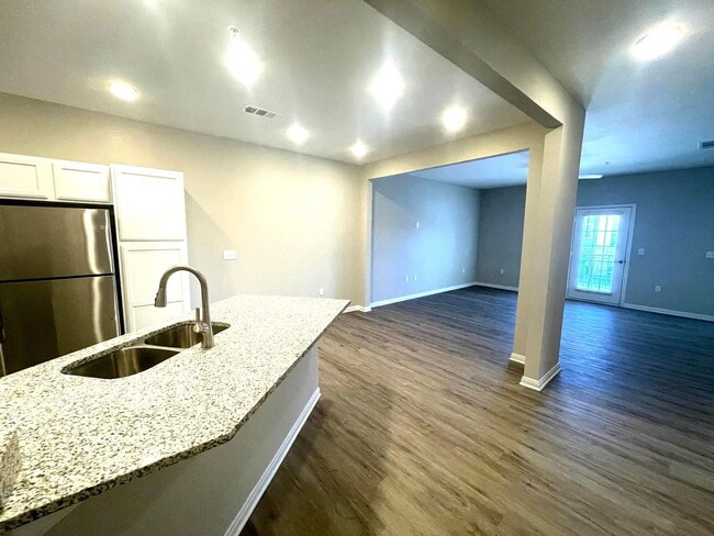 Photo - 300 Willow Grv Wy Unit 02259