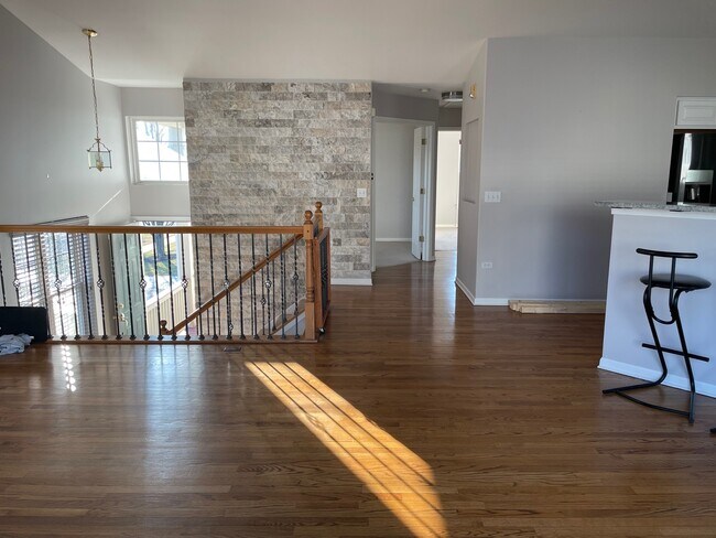 Photo - 3031 Saganashkee Ln