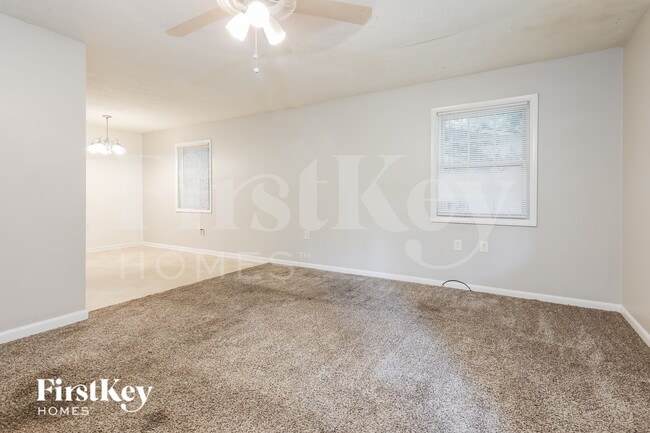 Photo - 252 N Lake Dr