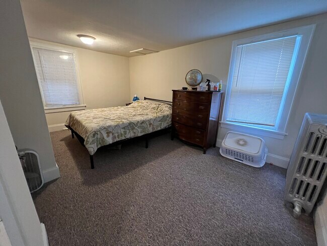 Photo - 1671 N Van Buren St